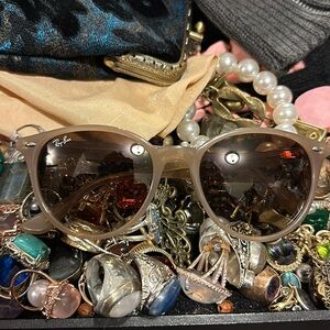 Ray bans khaki tan beige sunglasses glasses frames case